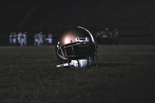 picture of a football helmet